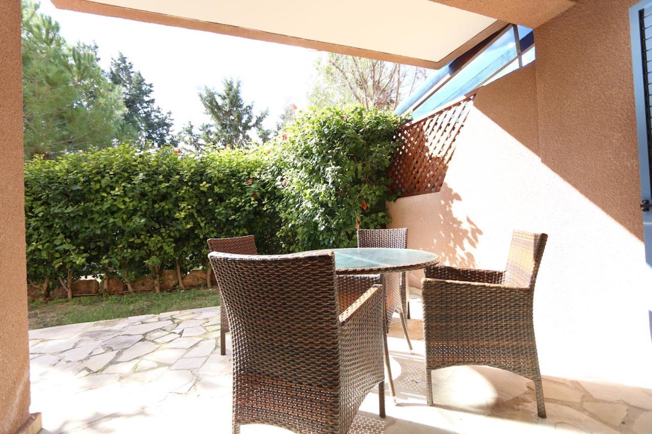 Victor Apartment Paphos Extérieur photo